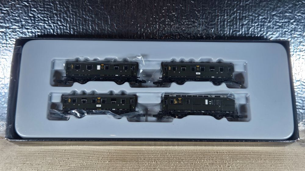 Märklin 8562L 8563R mini-club Spur Z Elektrisches Weichenpaar