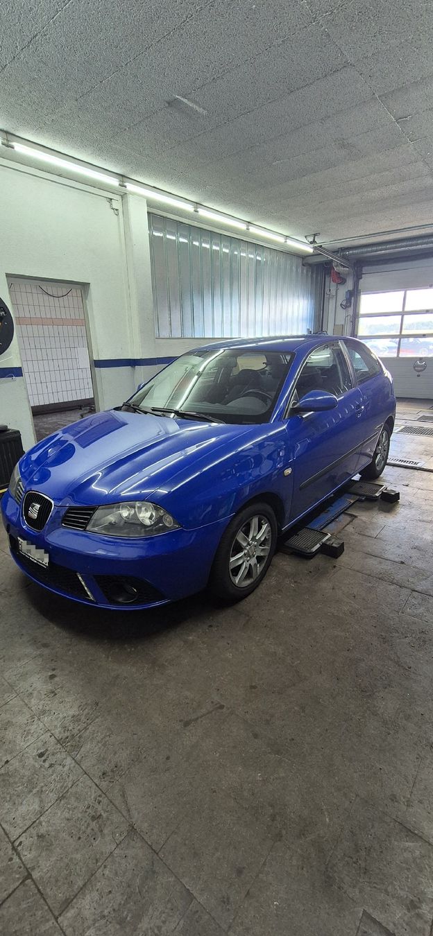 Seat Autos: Seat Ibiza Blau 1.2 – Défectueux à Lengnau BE par Simond8 6