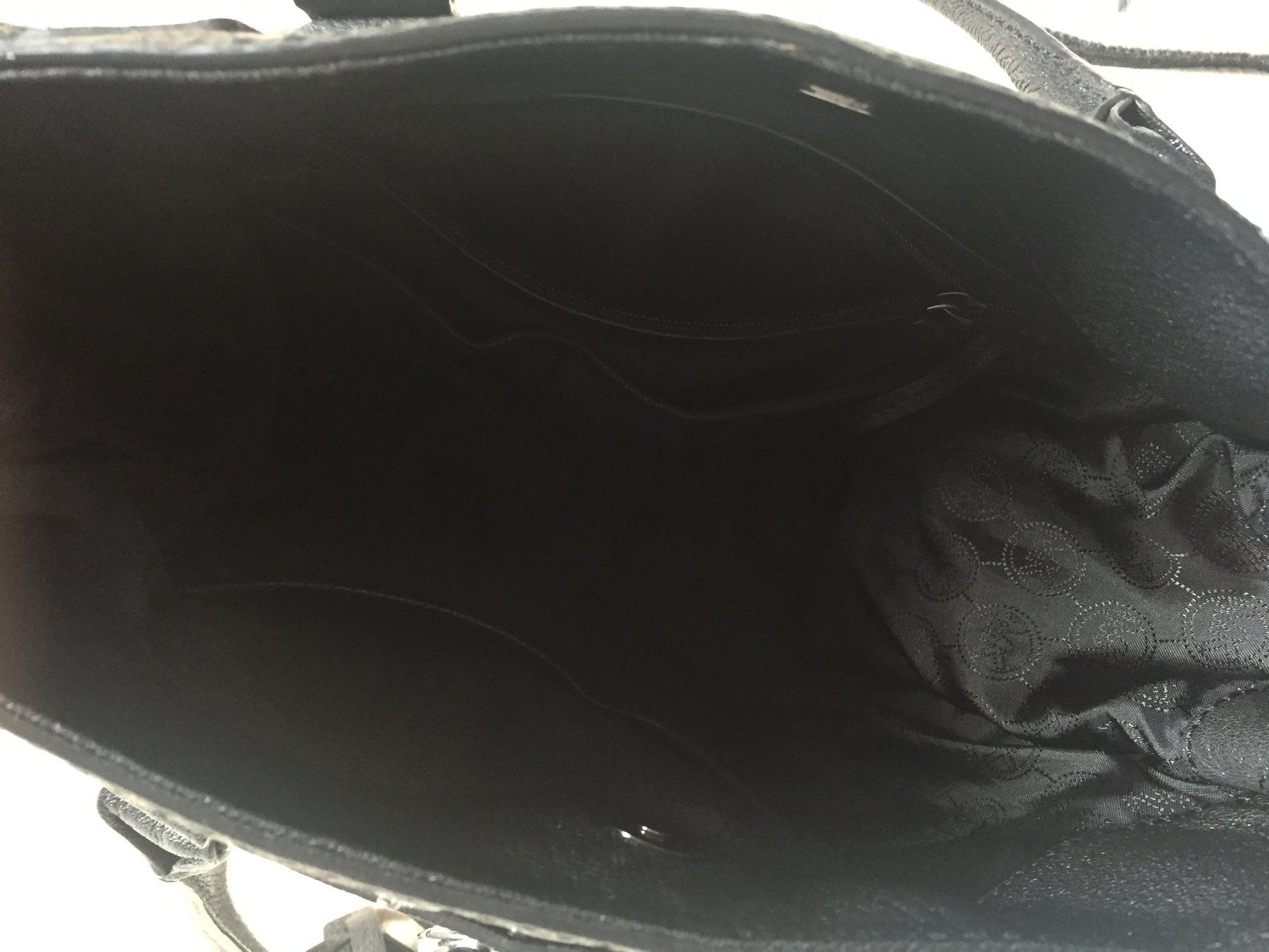 Michael Kors Taschen für Damen: Michael Kors - Lederhandtasche mit Nieten – Neu (gemäss Beschreibung) aus Trüllikon von Megan 4