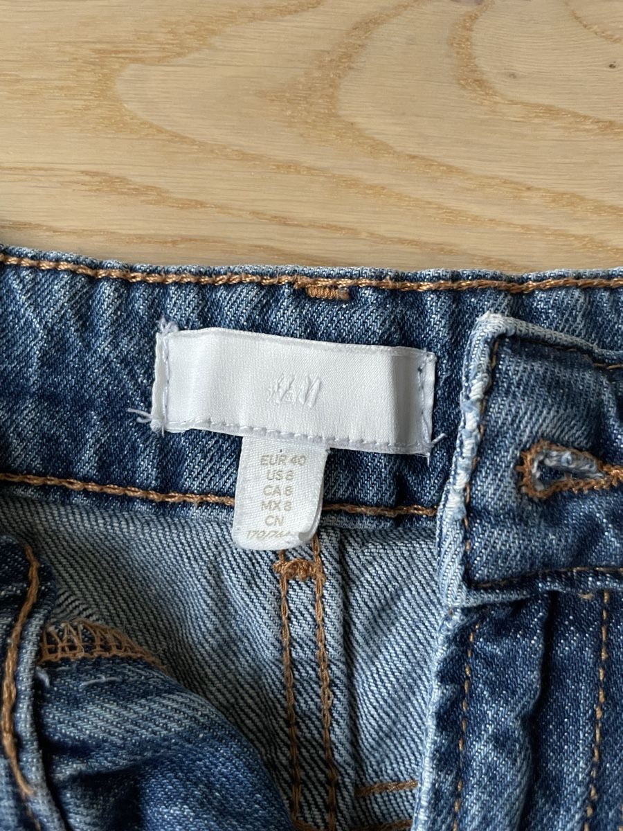 H&M Jeans: H&M Jeans HighRise – Gebraucht aus Uitikon Waldegg von lor_b2rv 2