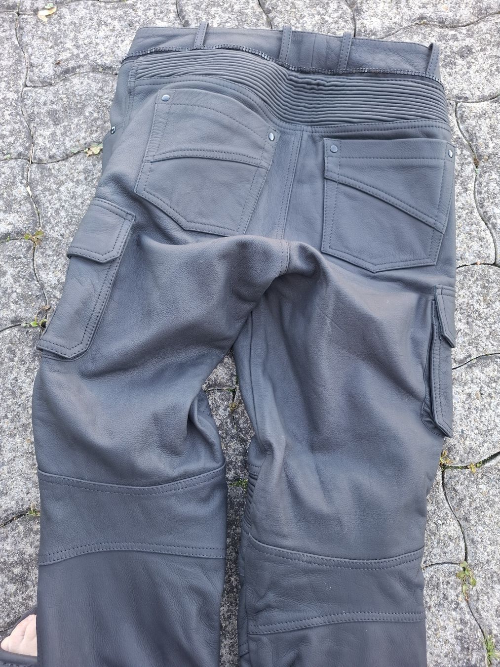 Pantaloni: Motorrad- Lederhose – Usato da Dinhard venduto da nat_7685 3