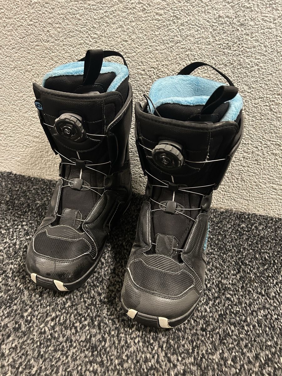 Board: Wenig gebrauchtes Board mit tollen Schuhen – Usato da Köniz venduto da Mic_vbg5 3