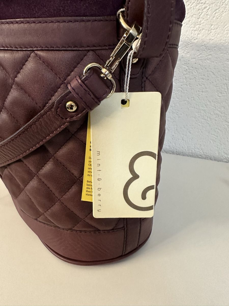 Mint & Berry Borse da donna: Mint & Berry Ledertasche – Nuovo (secondo la descrizione) da Emmenbrücke venduto da sami14 2