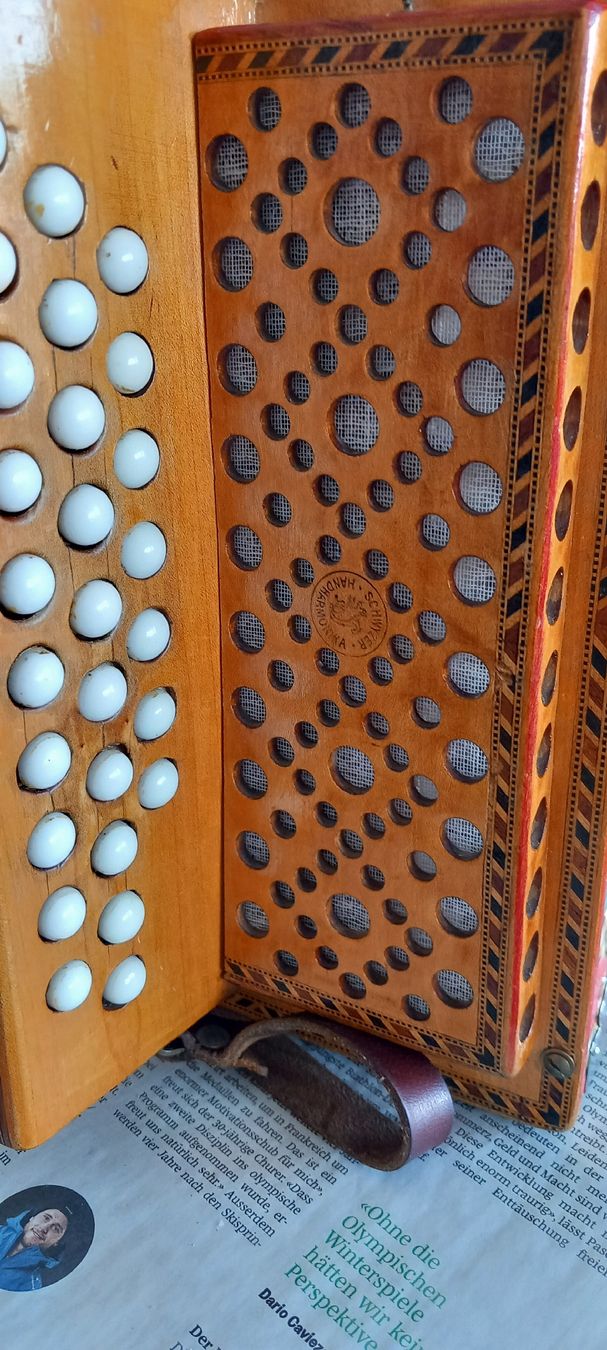 Eichhorn Instruments de musique: Eichhorn örgeli ton B – D'occasion à Wollerau par kfo_2nsp 2