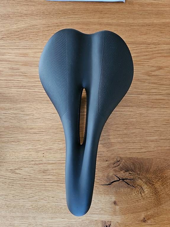 Decathlon Pièces détachées: Fahrradsattel – Neuf (Voir description) à Ennetbürgen par Kondor1950