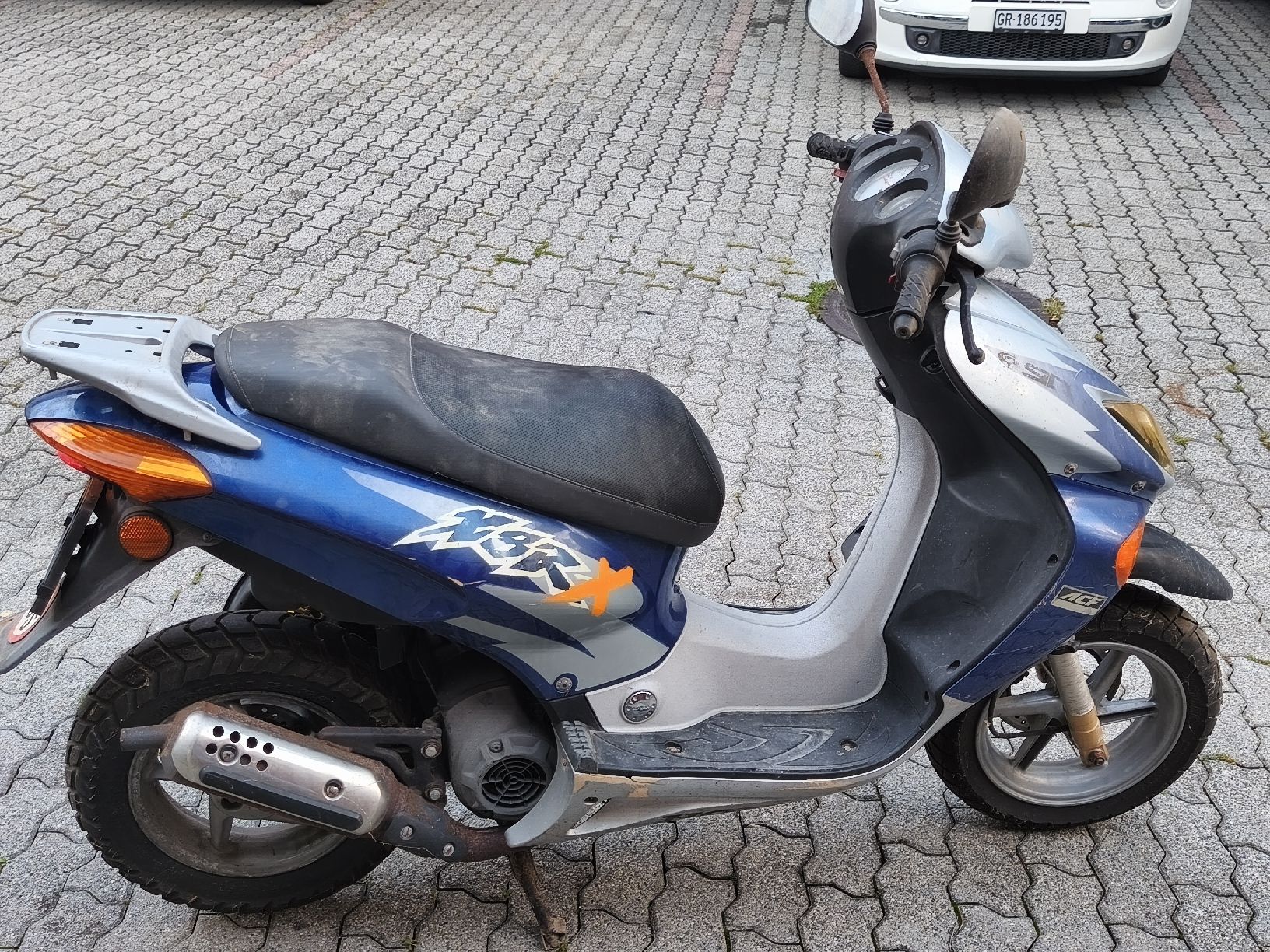 Honda Scooters: Honda SZX50X  – D'occasion à Domat/Ems par drive3000 1