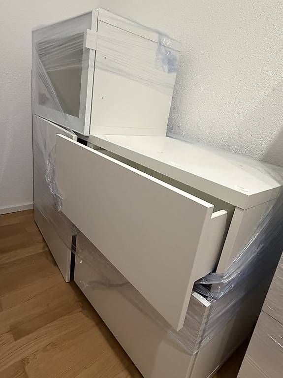 Ikea Vitrinen: Vitrinen – Neu (gemäss Beschreibung) aus Wittenbach von bur_6d85 4
