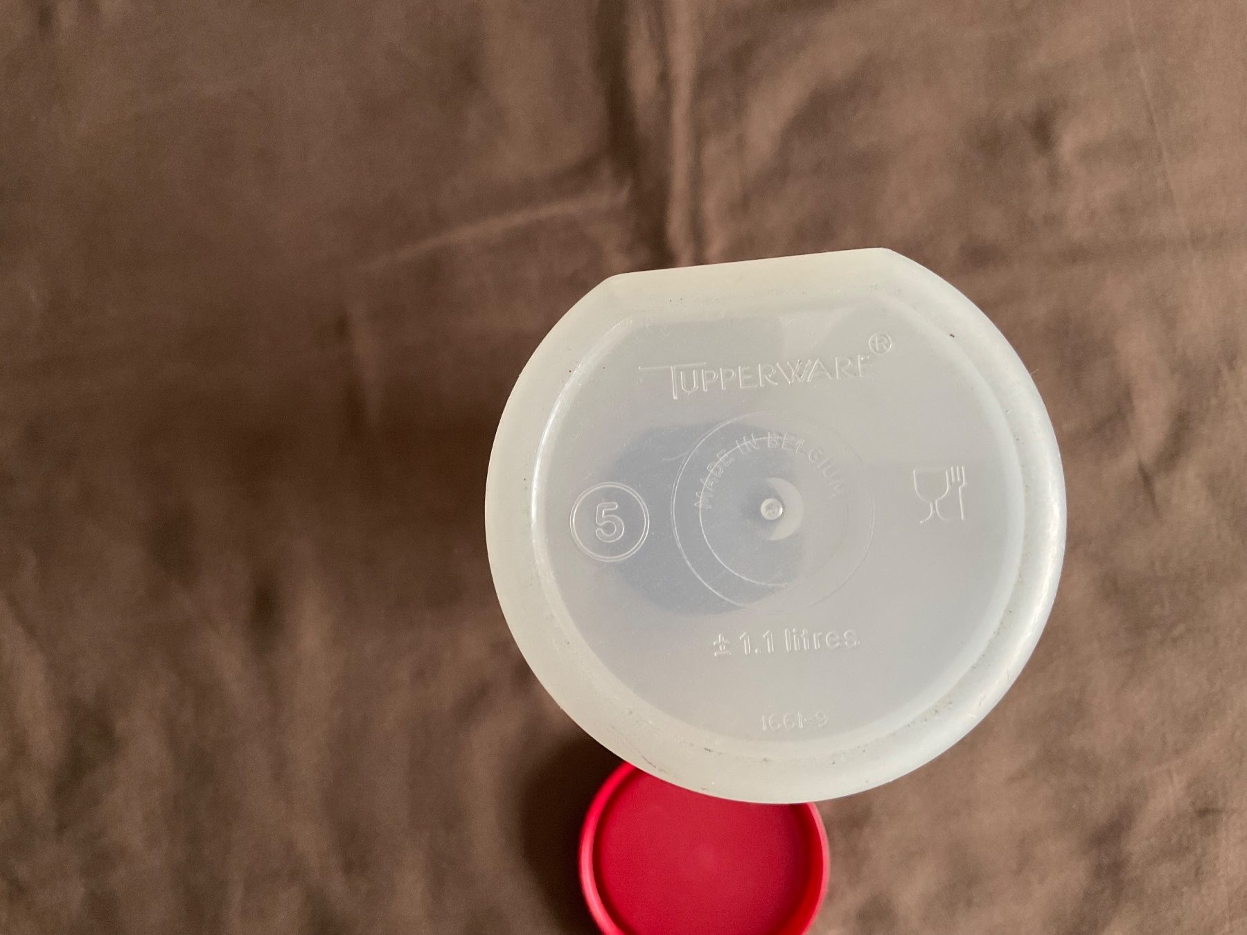 Tupperware Contenitori & Simili: Spaghetti Behälter, Tupperware, 2-teilig, 28.5xDM 9.5 cm, – Usato da Regensdorf venduto da Polo101 1