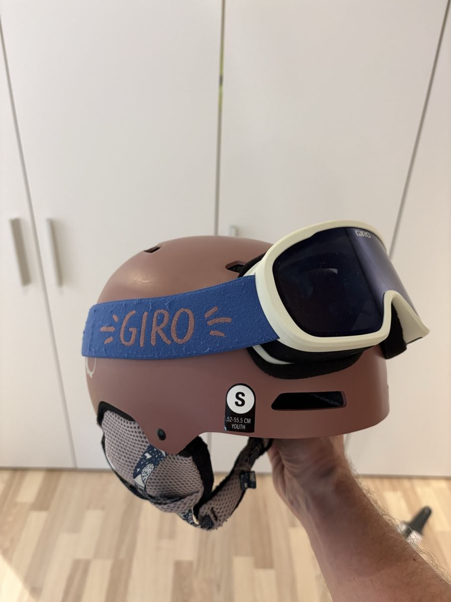 Giro Helme: Giro Skihelm Set namuk Gr. S – Gebraucht aus Pfäffikon ZH von zh8_tfh9 1