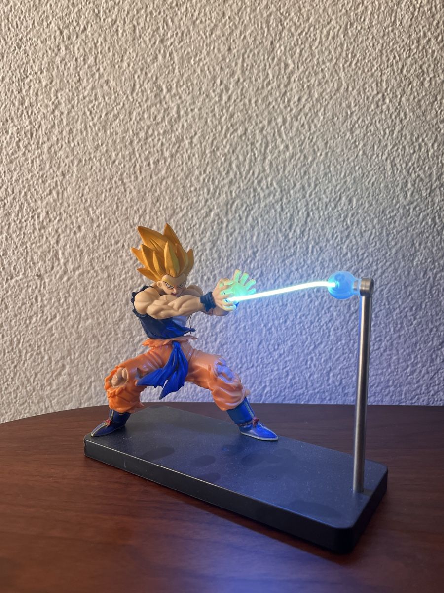 Lampen: Tischlampe Son Goku – Gebraucht aus Zürich von Bjthorsteinsen
