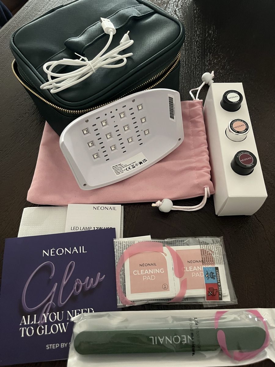Unghie finte: NEONAIL UV Nagellack Set mit Lampe – Usato da Winterthur venduto da smt_b7c7 5