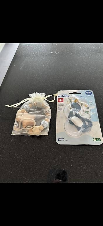 Succhiotti & catenelle porta ciuccio: Baby Schnuller Set  Neu – Usato da Illnau venduto da Fakiraa 1