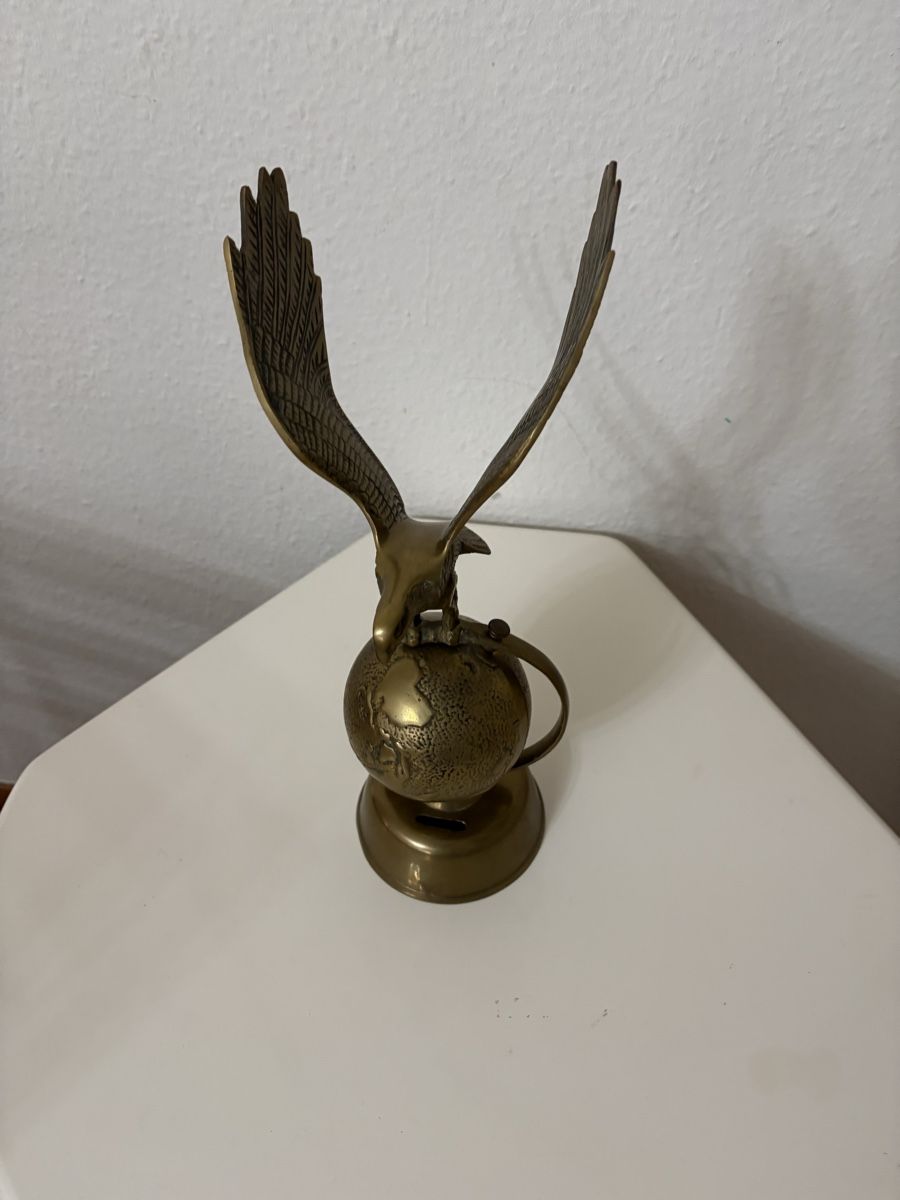 Statuette: Très belle aigle – Usato da petit lancy venduto da FerreiraLuis