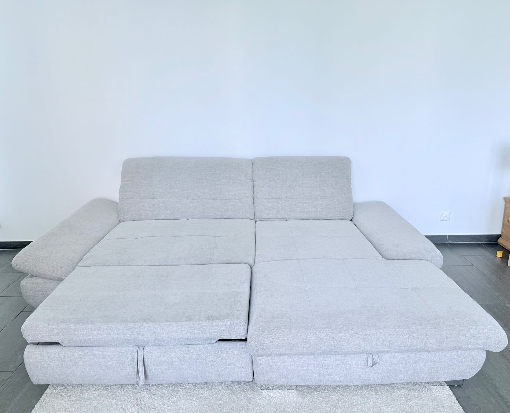 Pfister Divani: Ecksofa Stoff grau beige mit Bettfunktion und Staufach – Usato da Steffisburg venduto da gigermichele 1