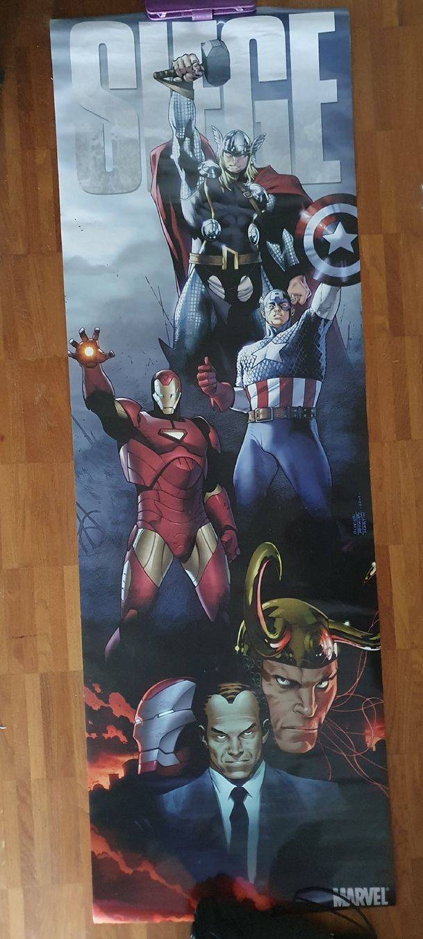 Foto & Immagini: Marvel Avengers Tür Poster – Usato da Zürich venduto da sphz