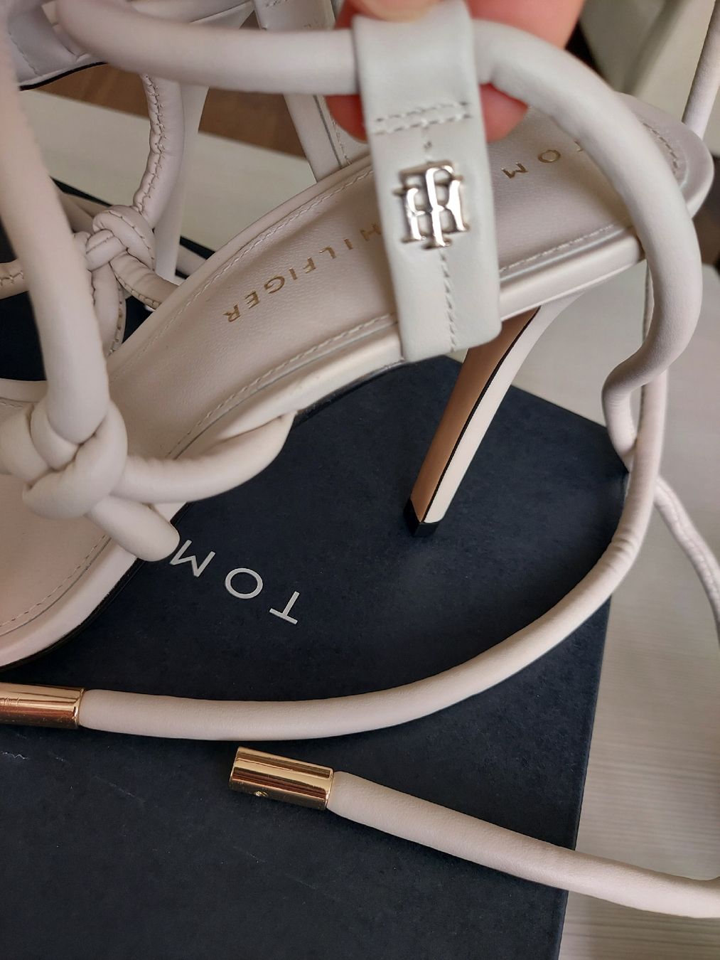 Tommy Hilfiger Scarpe da donna: Sandali nuovi Tommy Hilfiger 41 – Nuovo (secondo la descrizione) da tenero venduto da Mam74 2