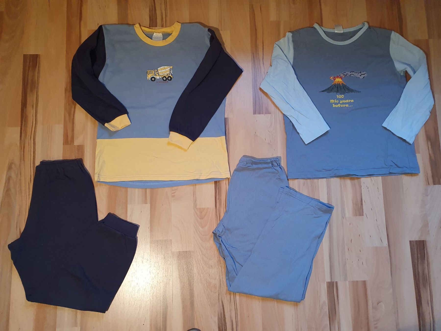 Schiesser Pigiama & Simili: 2 Pyjamas langarm von Schiesser, Grösse 128 – Usato da St.Gallen venduto da goclaro 1