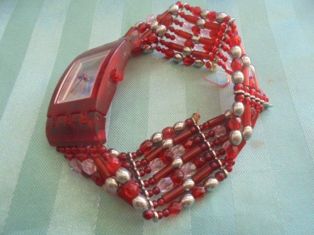 Swatch Orologi: SWATCH SQUARE AMOR DE FUEGO – Difettoso da Hinwil venduto da Glasperlen 1