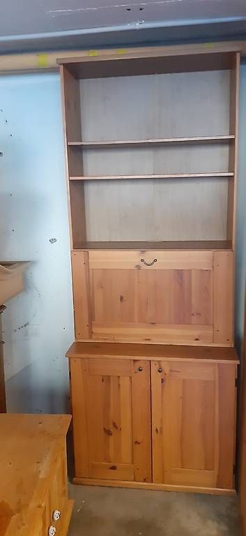 Armadi: Schöner Holzschrank mit Sekretär – Usato da Gempen venduto da bor_nv7f