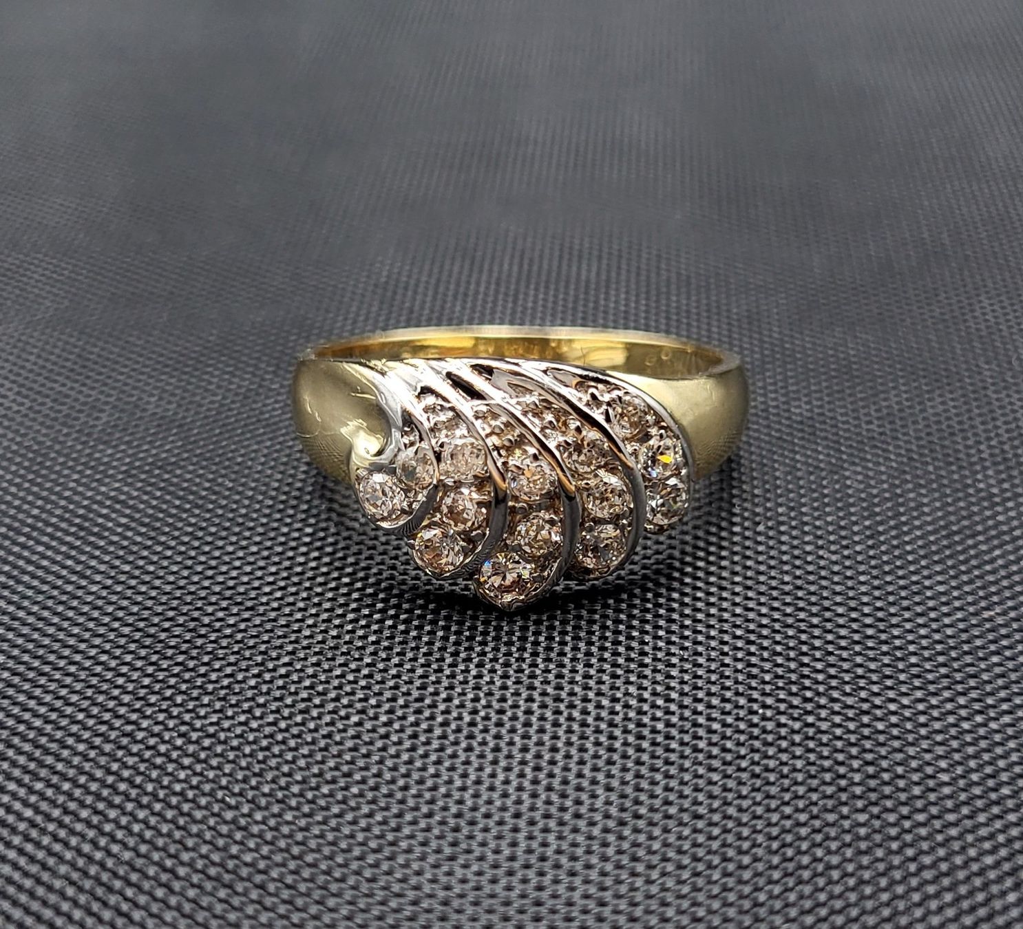 Anelli: Gold Ring 585 Mit Steine – Usato da Wald ZH venduto da Dasilver 1