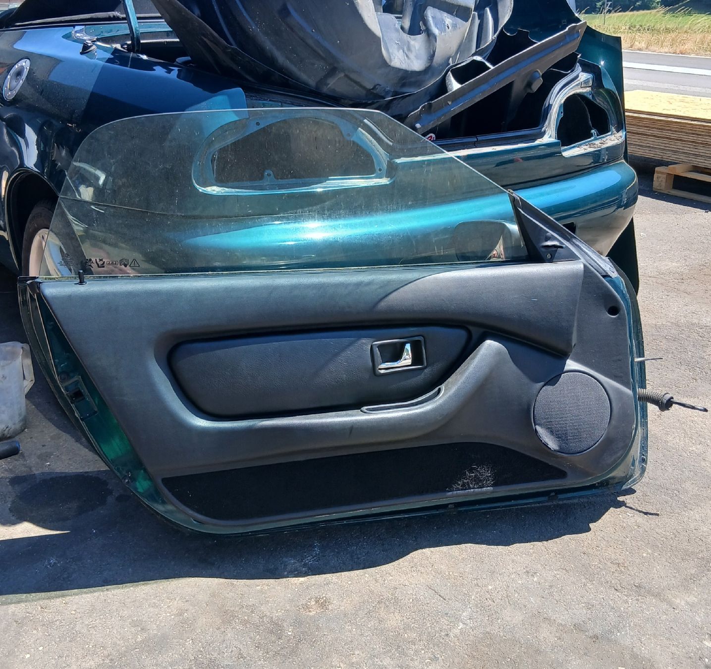 MG Tutti pezzi di ricambio auto: Portière gauche MG MGF  – Usato da la heutte venduto da Auto-stock 1