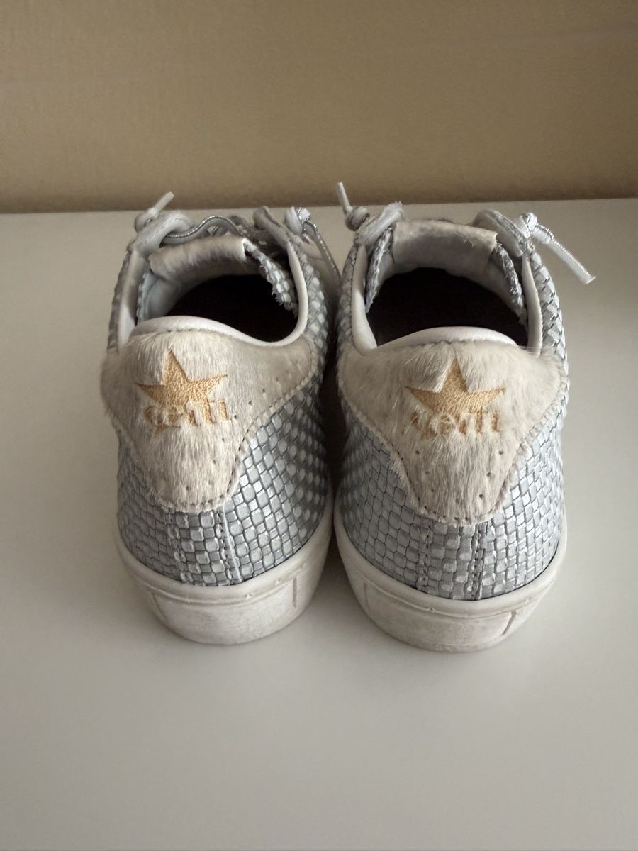 Scarpe da donna: Sneaker Cetti, neuwertig, Gr. 36, silber – Nuovo (secondo la descrizione) da Langnau am Albis venduto da Schneeflocke92 5