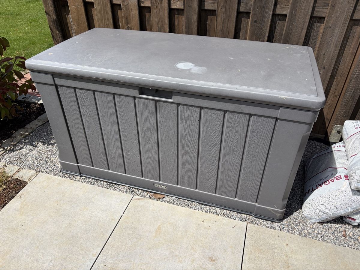Box contenitori: Gartenbox – Usato da Bachenbülach venduto da Elcomaster