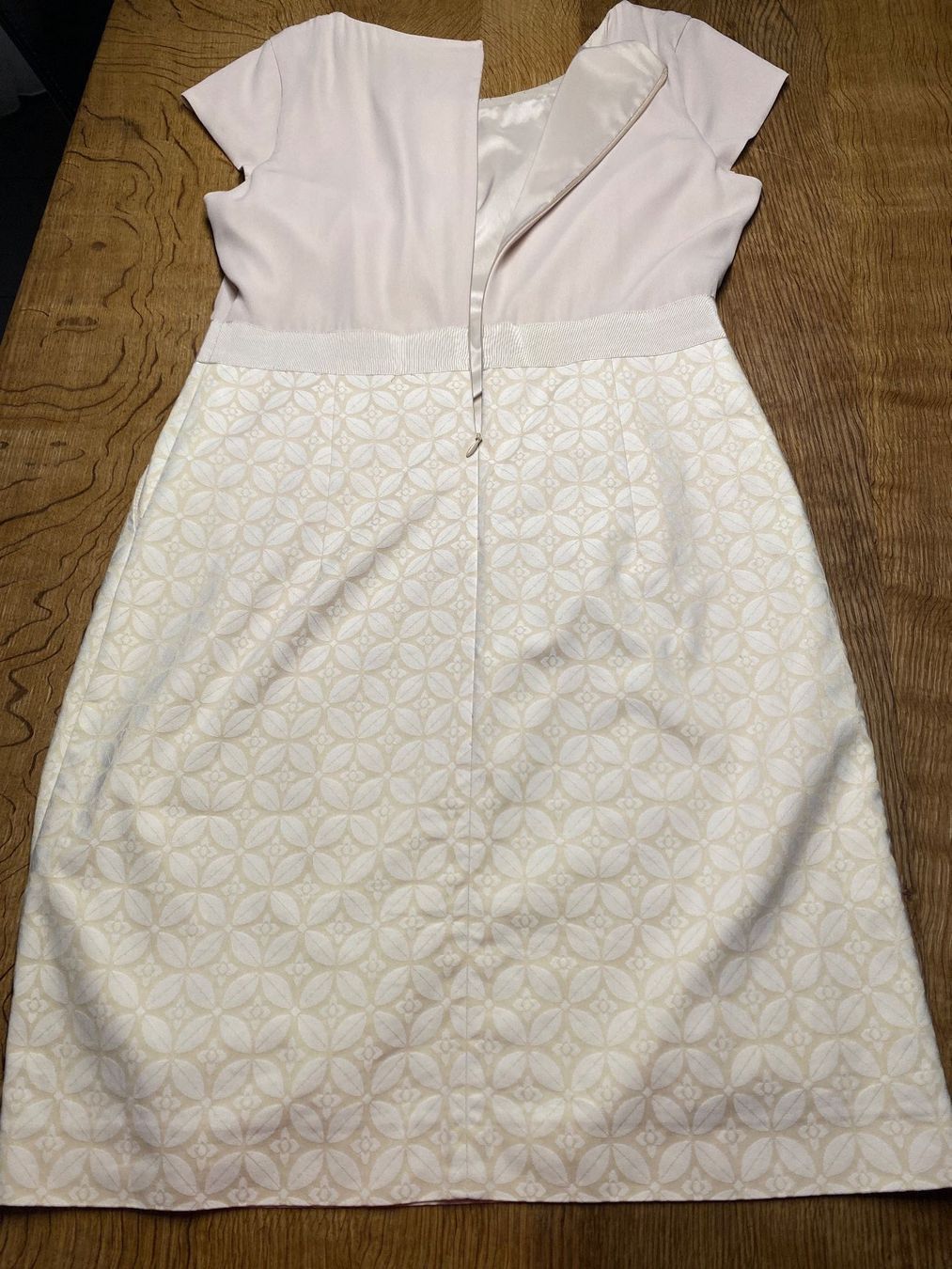 Comma Kleider: COMMA KLEID GR.40/M sand/beige/ecrù  edles Etuikleid  Neuw. – Neu (gemäss Beschreibung) aus Frauenfeld von Boldi46 2