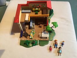 Playmobil Ferienhaus mit Garten