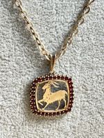 Vintage  Kette mit Steinbock Anhänger + Granat (silber)