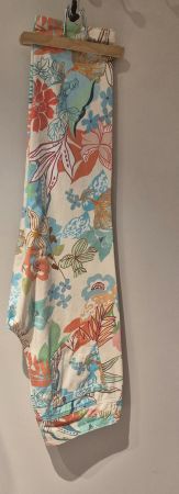 Sommer Hose im Blumen-Dessin von MARC CAIN 44 / 46