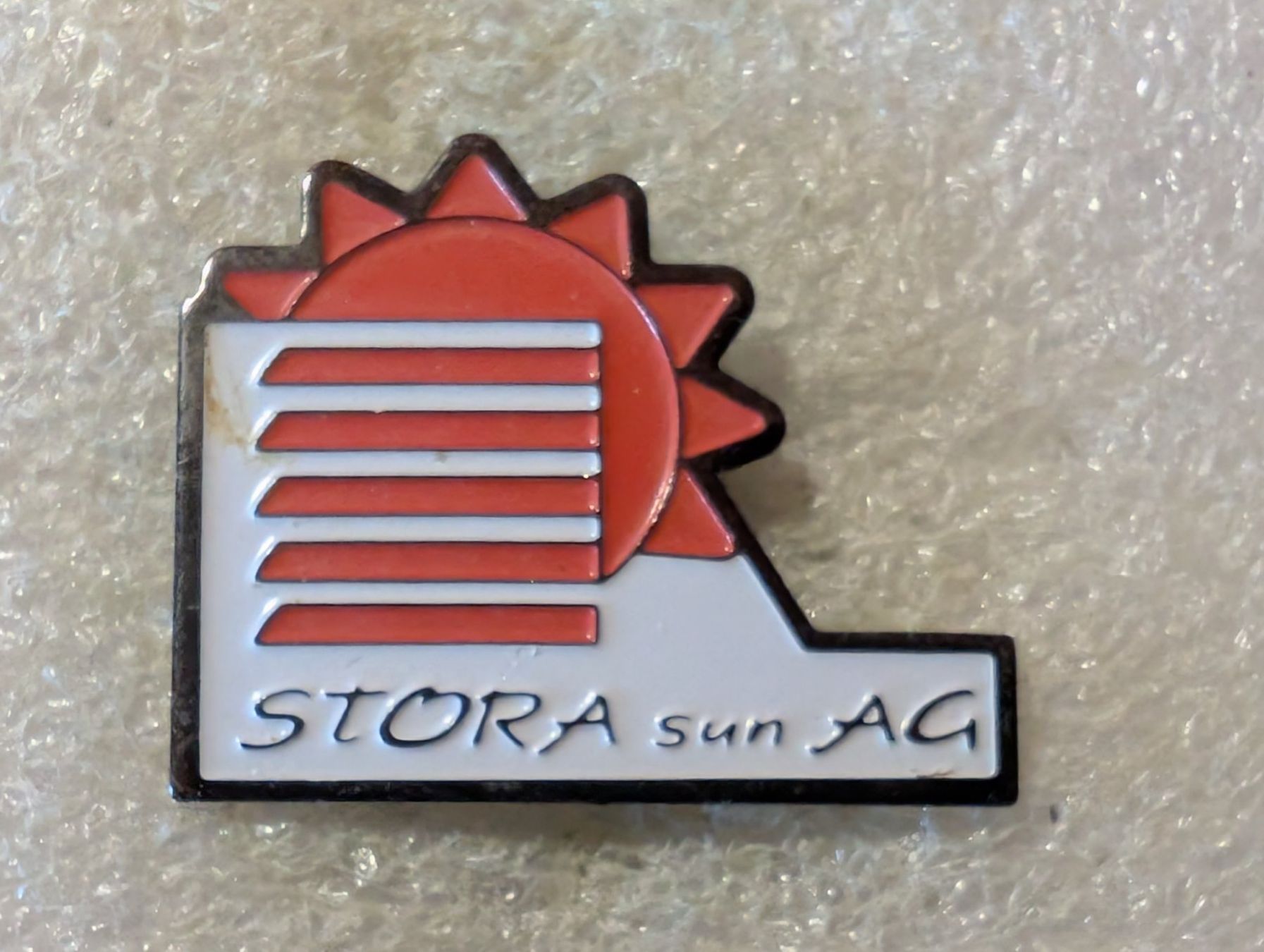 Placchette & Badge: Ansteckpin 182: STORA Sun AG – Usato da Oppligen venduto da Pin-Fall-Shop