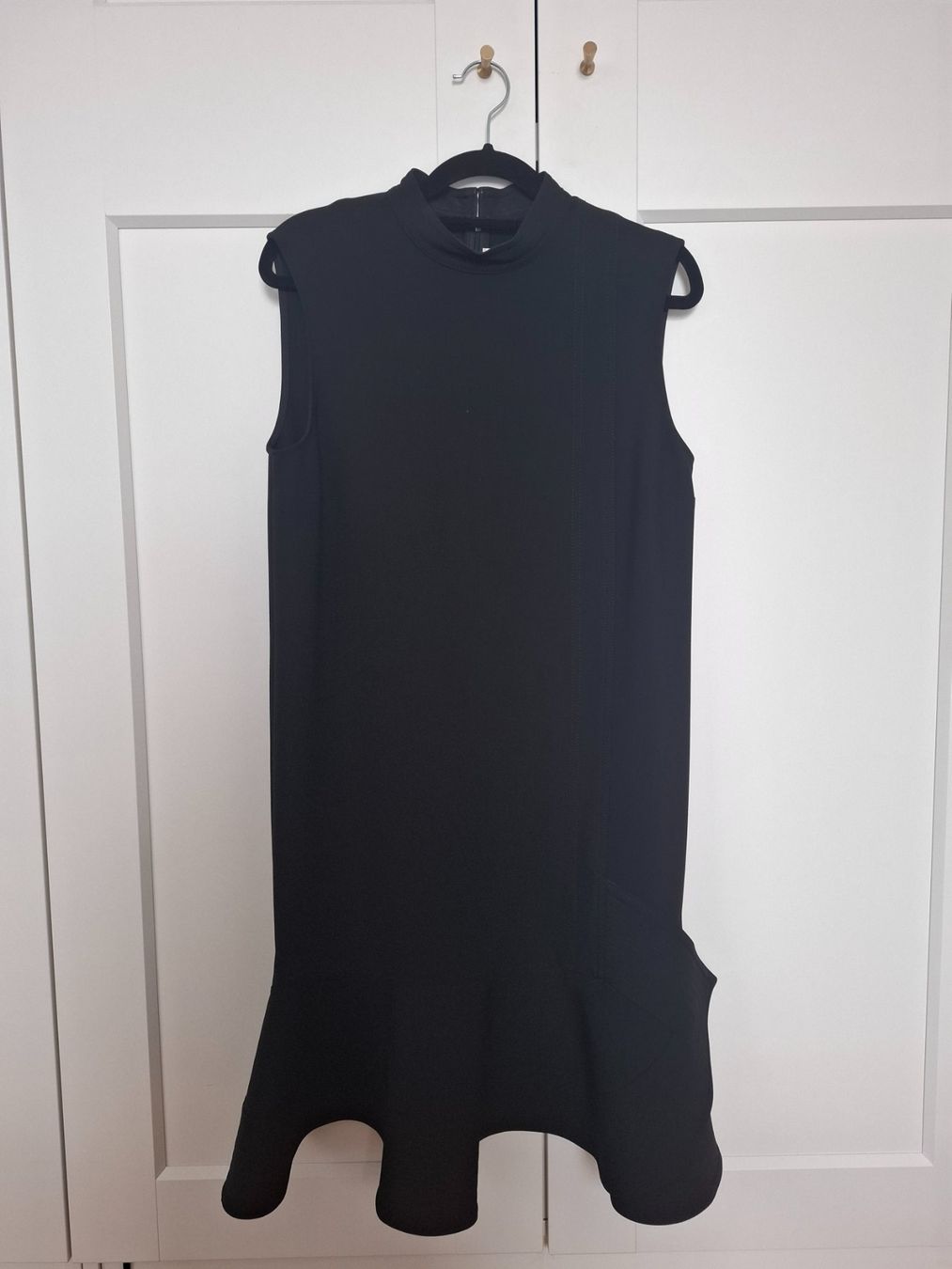 Victoria Beckham Vestiti: Victoria Beckham Kleid schwarz – Usato da Forch venduto da nicmau