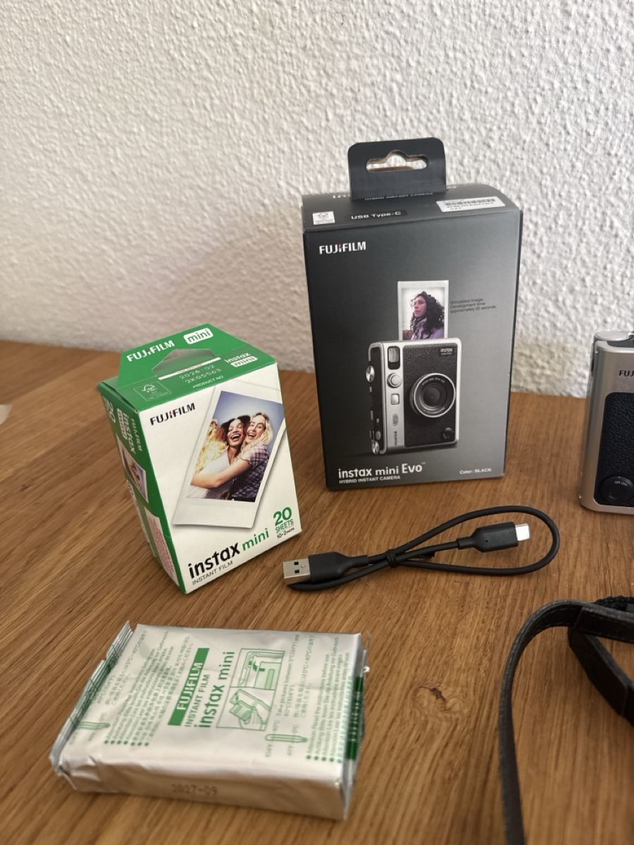 Fujifilm Kamera: Fujifilm Instax Mini Evo Kamera schwarz neu – Neu (gemäss Beschreibung) aus Rapperswil SG von TimoWey 3