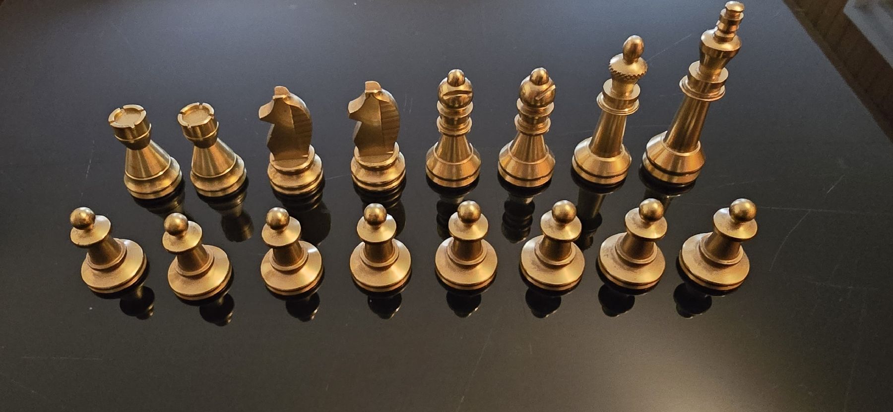 Giochi: Schachfiguren aus Metall – Usato da Rüti b. Büren venduto da Thoko