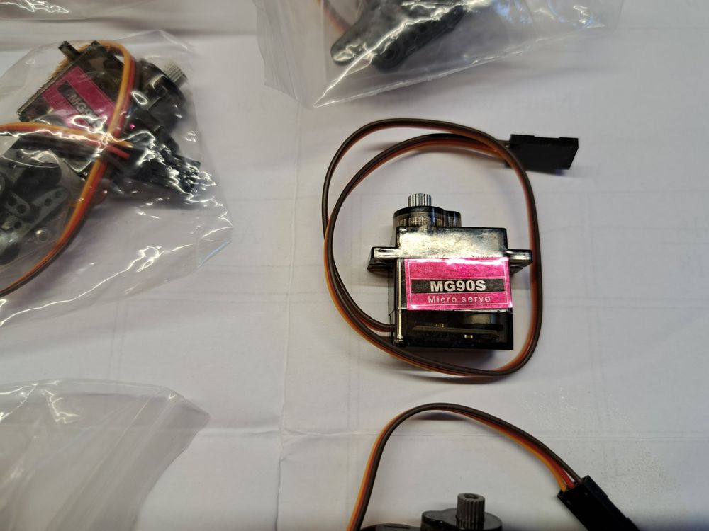 Micro Servos 3