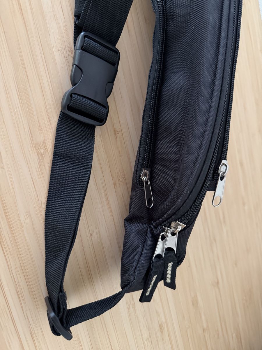 Dogger Taschen: Bauchtasche DOGGER schwarz verstellbar – Neu (gemäss Beschreibung) aus Kloten von dephy 2