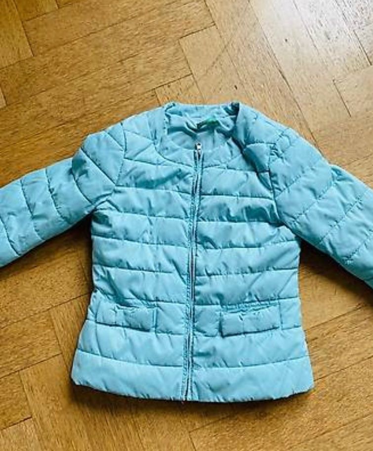 Benetton Giacche & Cappotti: Übergangsjacke Gr. 128 – Usato da bern venduto da marion78
