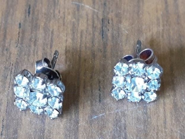 Orecchini pendenti & Orecchini a lobo: Ohrstecker 1950er Strass Blüten – Usato da Mörschwil venduto da wunderkiste44 2