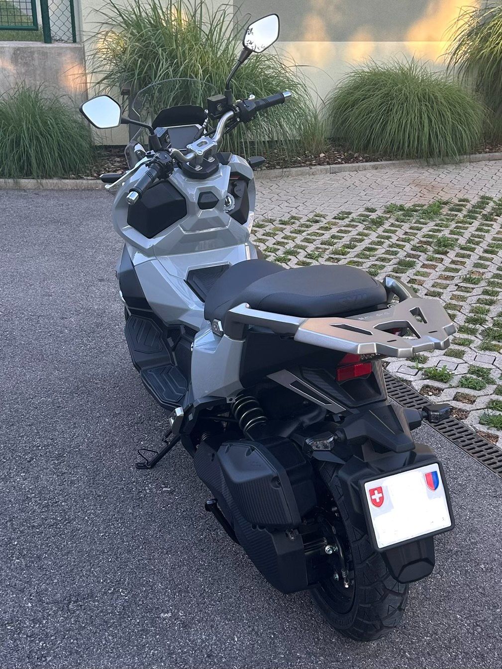 Sym Scooter: Scooter Roller SYM ADX 125 E5+ – Nuovo (secondo la descrizione) da Genestrerio venduto da Zio-Dim 1