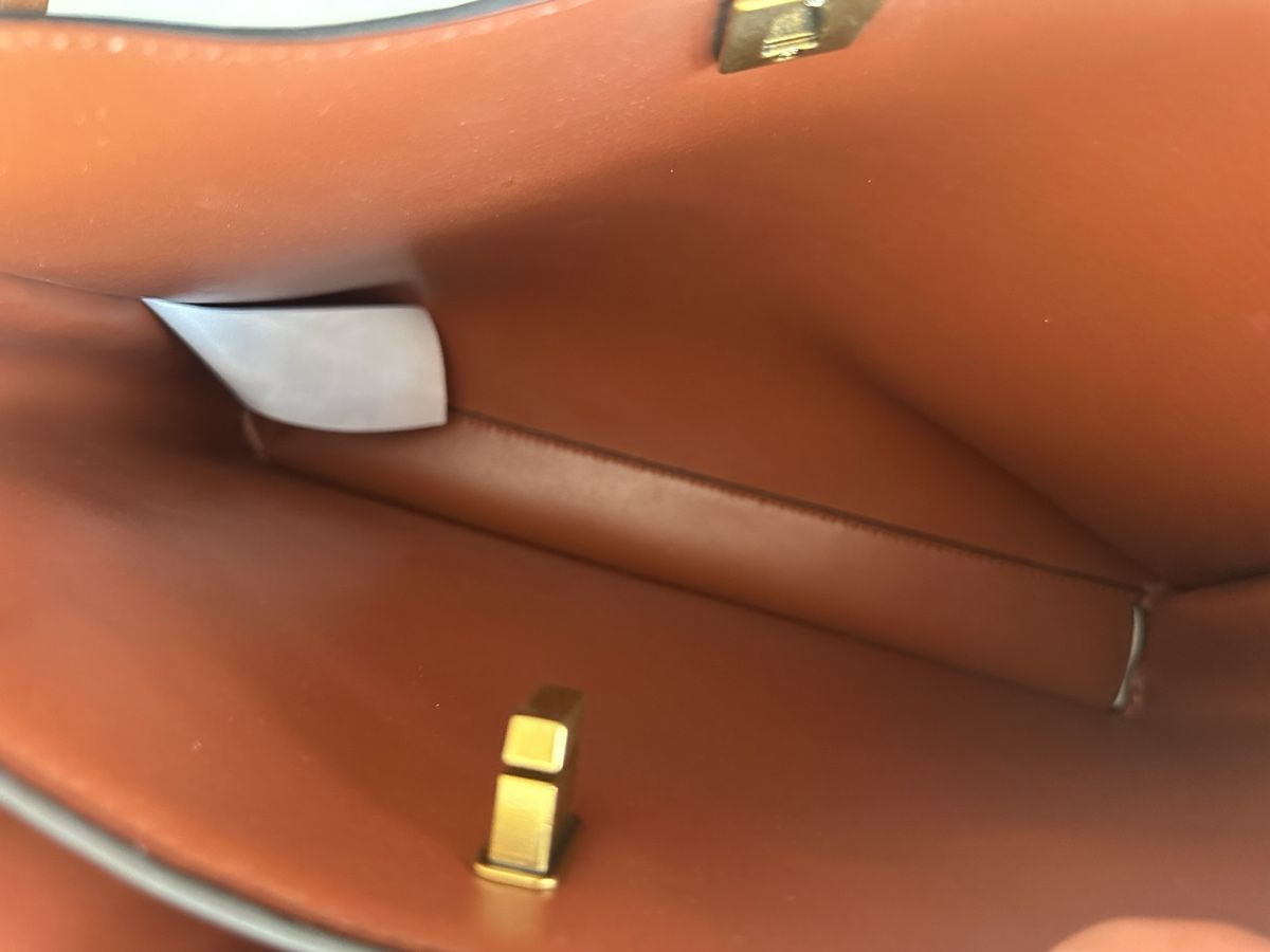 Guess Taschen für Damen: Guess Handtasche – Gebraucht aus Wettswil von sel_q655 4