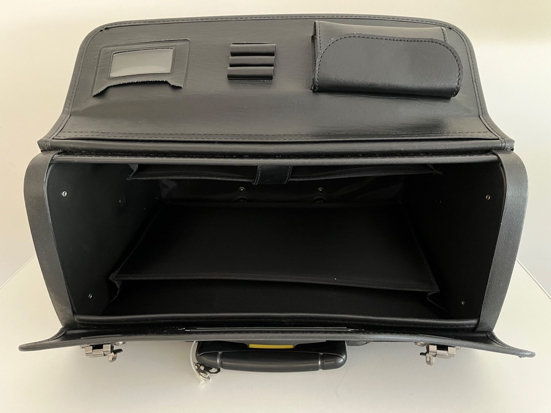 Valigie & Borse: Trolley Pilotenkoffer Kunstleder‪ – Usato da Muralto venduto da Kdale2 2
