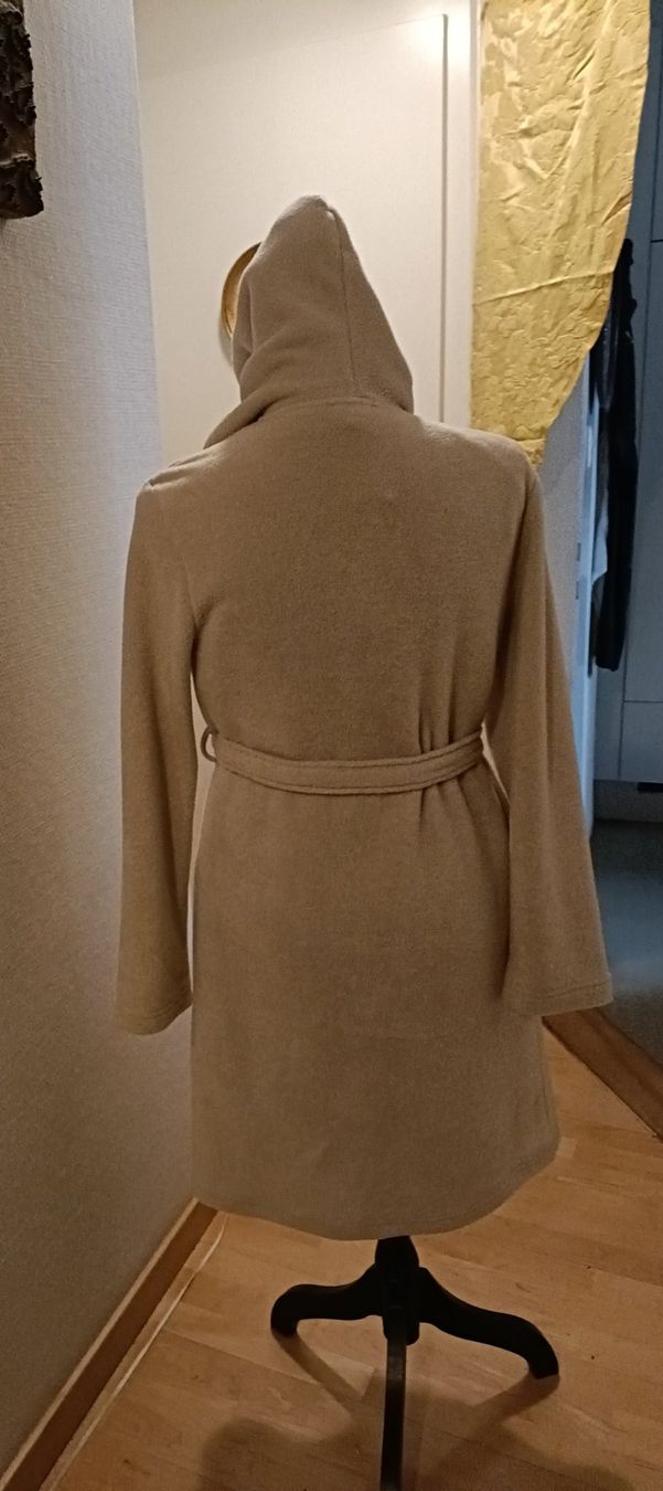 Accappatoi: Bademantel – Nuovo (secondo la descrizione) da Schaffhausen venduto da sim_j822 3