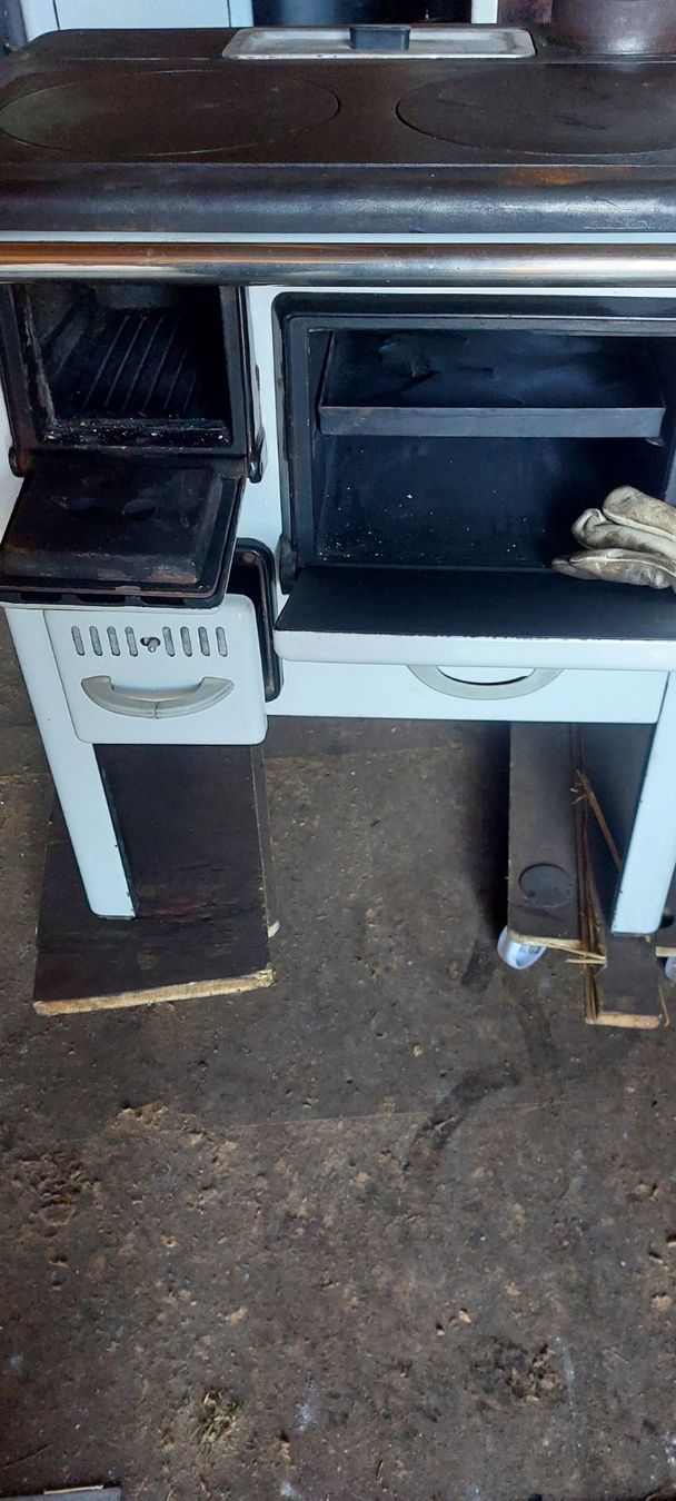 Cucine: herd Holzherd Stufa Sarina chemine – Usato da St. Antoni venduto da urzel 1