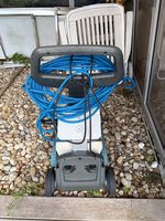 Dolphin Poolroboter mit Caddy (Top Zustand)