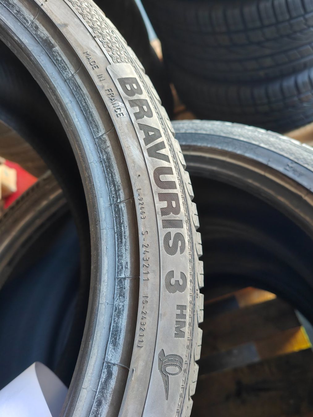 Pneus & Kompletträder: 225/40 R18 Sommerreifen – Gebraucht aus Oberengstringen von Reifen-Lagerverkauf 3