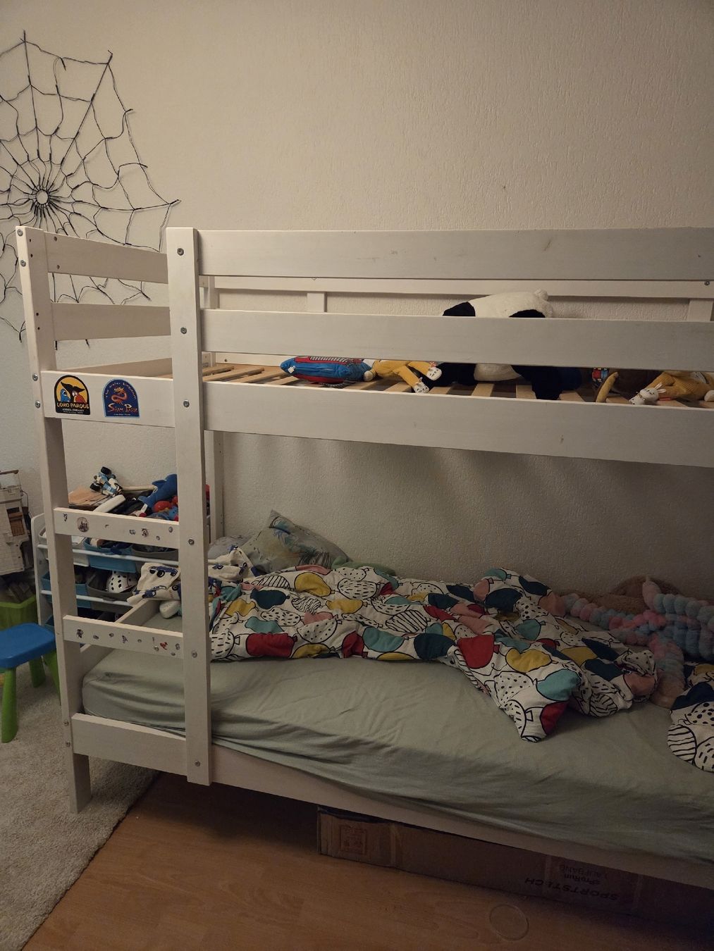 Ikea Lits: Doppelbettgestell zu verschenken Ikea Mydal – D'occasion à Bülach par zoh_7r5f 1