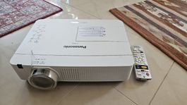 Beamer Panasonic PT-VW330