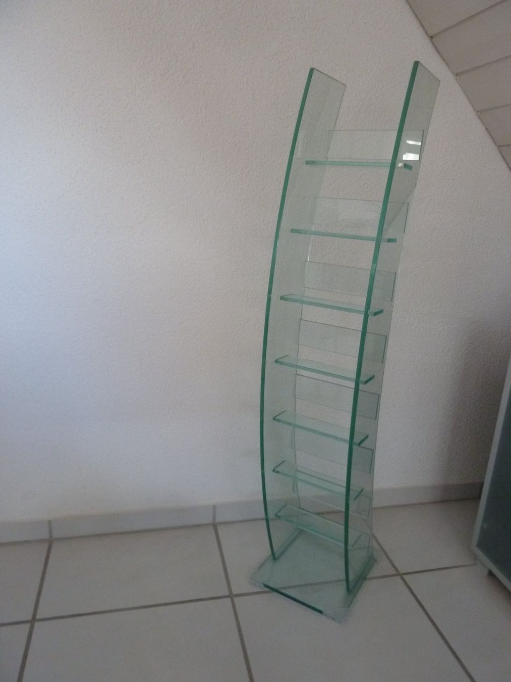 Racks & Cavalletti: Design CD-Regal aus Glas – Usato da Affoltern am Albis venduto da Sennrtv 8