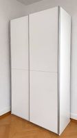 Kleiderschrank